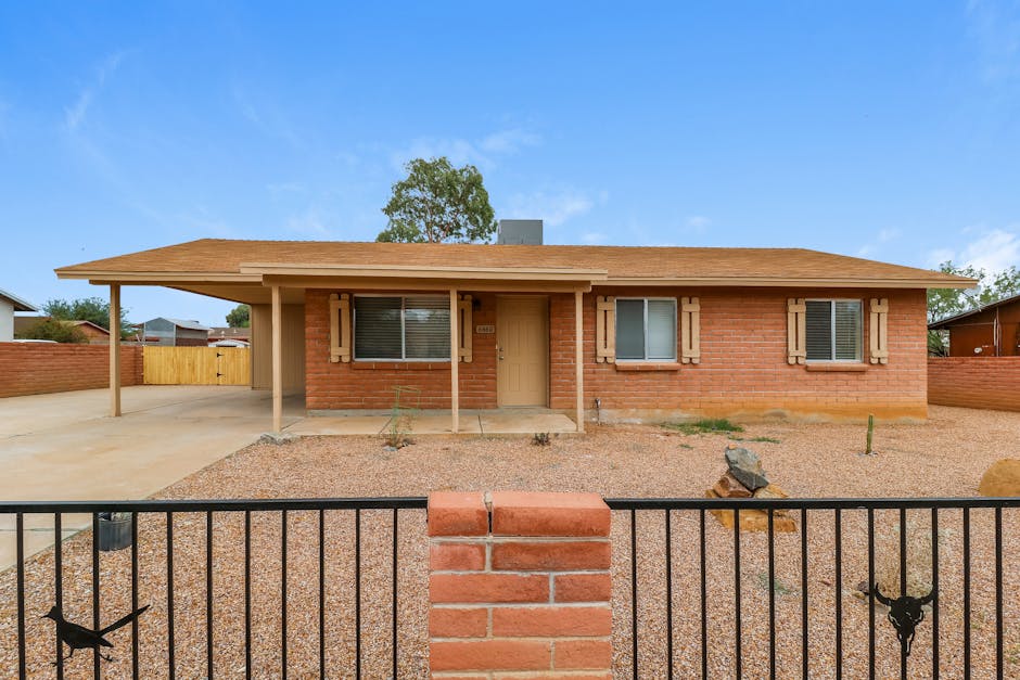 6660 S Draper Road, Tucson, AZ 85757 Home for Rent 3 Beds, 1 Baths